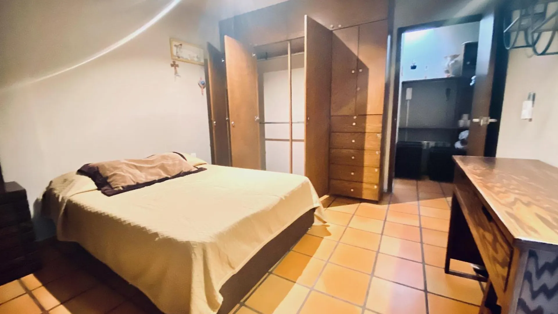 Urban Hacienda Downtown, Tranquil, Spacious, Jacuzzi Гвадалахара Мексика